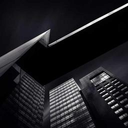 Modern Concrete Fish thumbnail 4