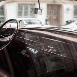 Luxurious Frozen Car thumbnail 2