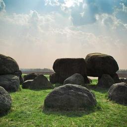 Gorgeous Frozen Chair thumbnail 1