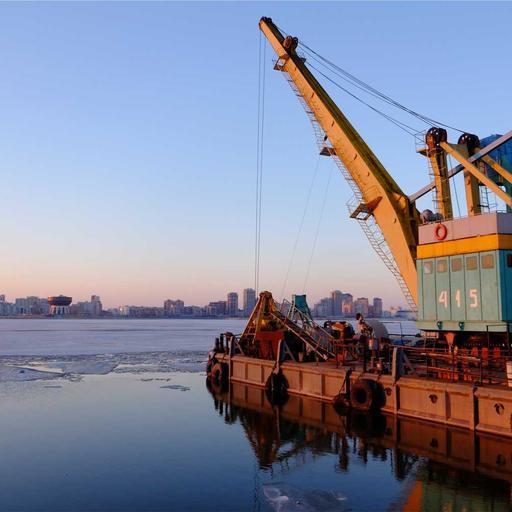 Ergonomic Steel Bacon